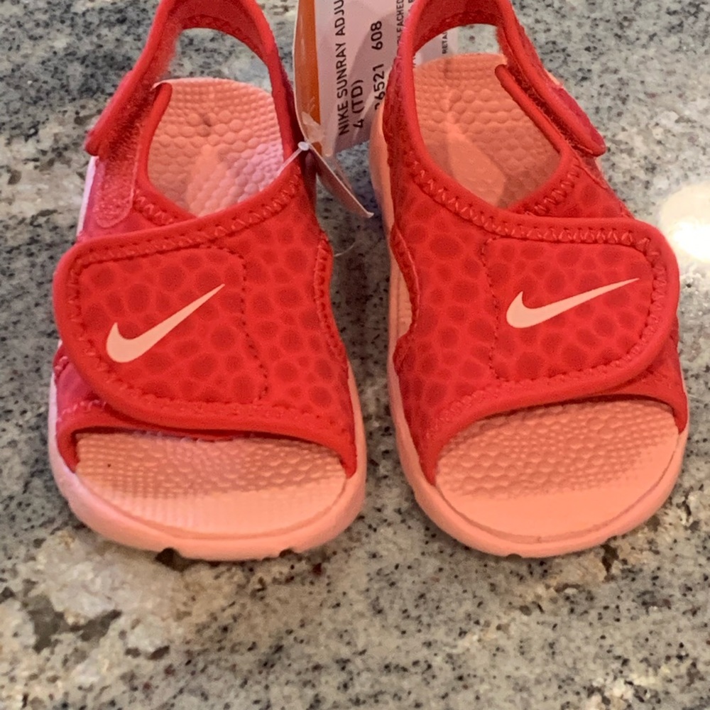 Nike kids sandals Size 5C